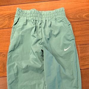 Nike Dry Fit Joggers — Girls Small